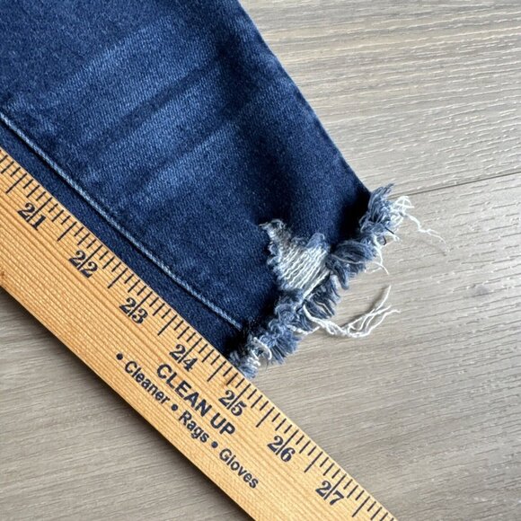 KANCAN distressed Blue jeans Size 5 / 26‎ Style #VBK1437A Cut #30728 - Picture 7 of 11